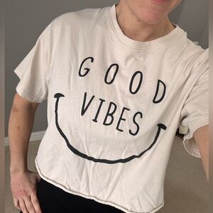 Good vibes tee